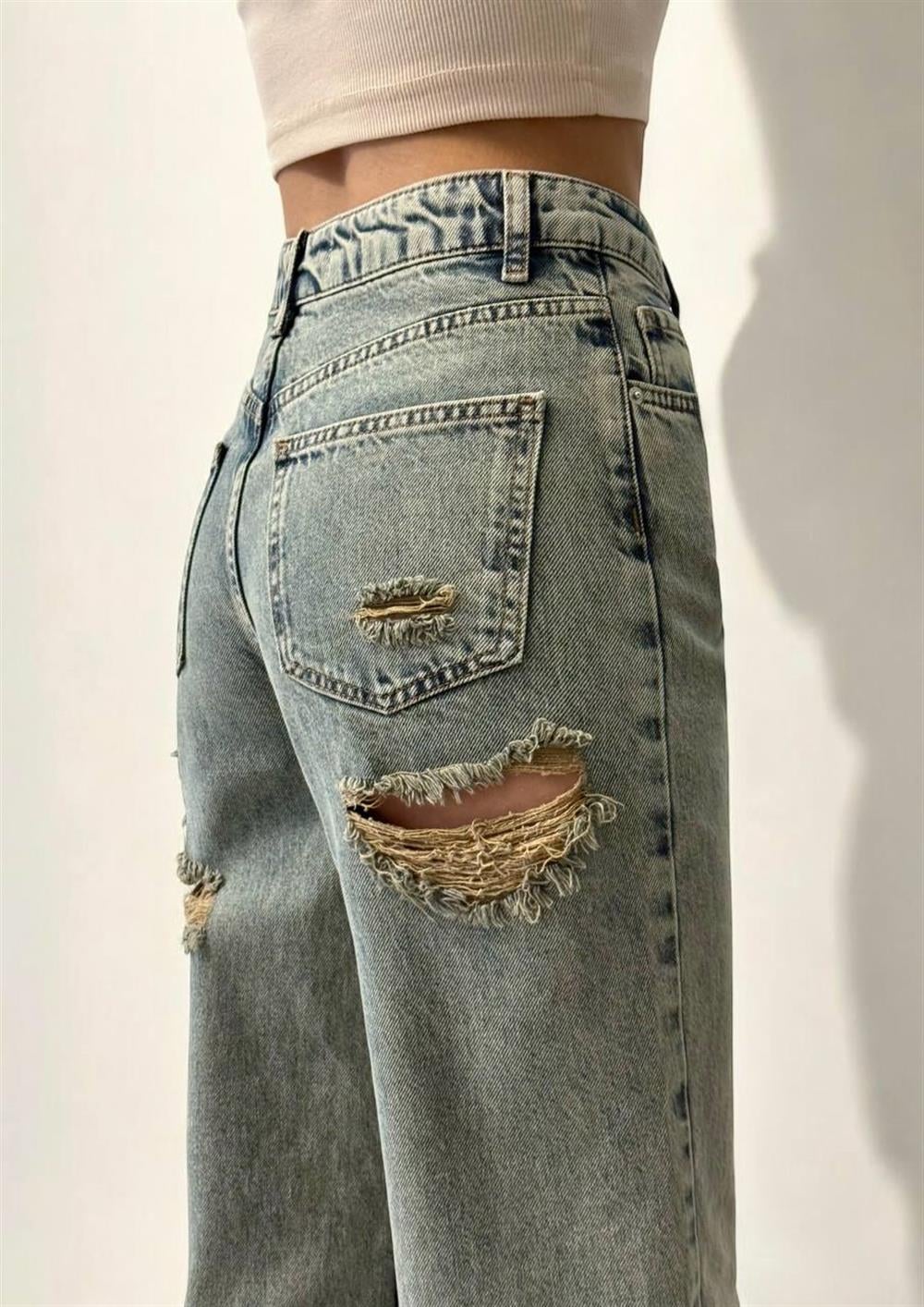 High Waist Wide Leg Distressed Hem Jeans with Crop Tank Top Set - Lacarino Jeans - by Peralane - photo 4