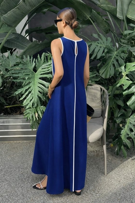 Women's Sleeveless Maxi Dress with Off-Shoulder Neckline and Thin Stripe Detail in Royal Blue Viscose - Janes - by Peralane - photo 4