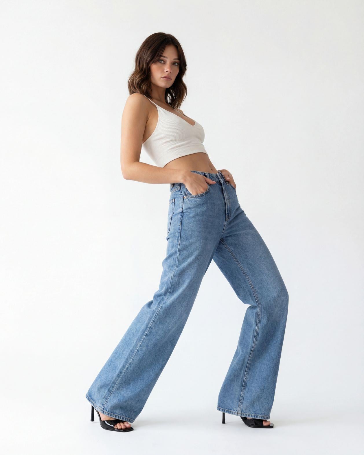 Blue High-Waisted Wide-Leg Denim Jeans - Fame - by Peralane