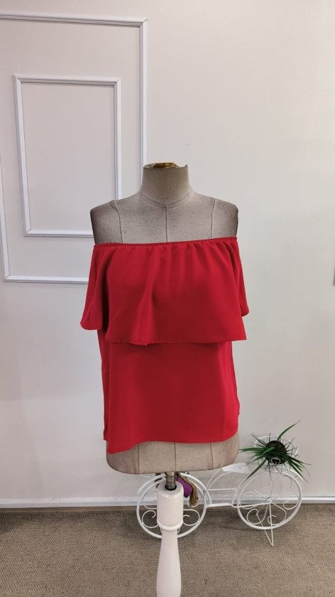 Women's Strapless Ruffled Dubai Blouse in Red - Janes - by Peralane - photo 4