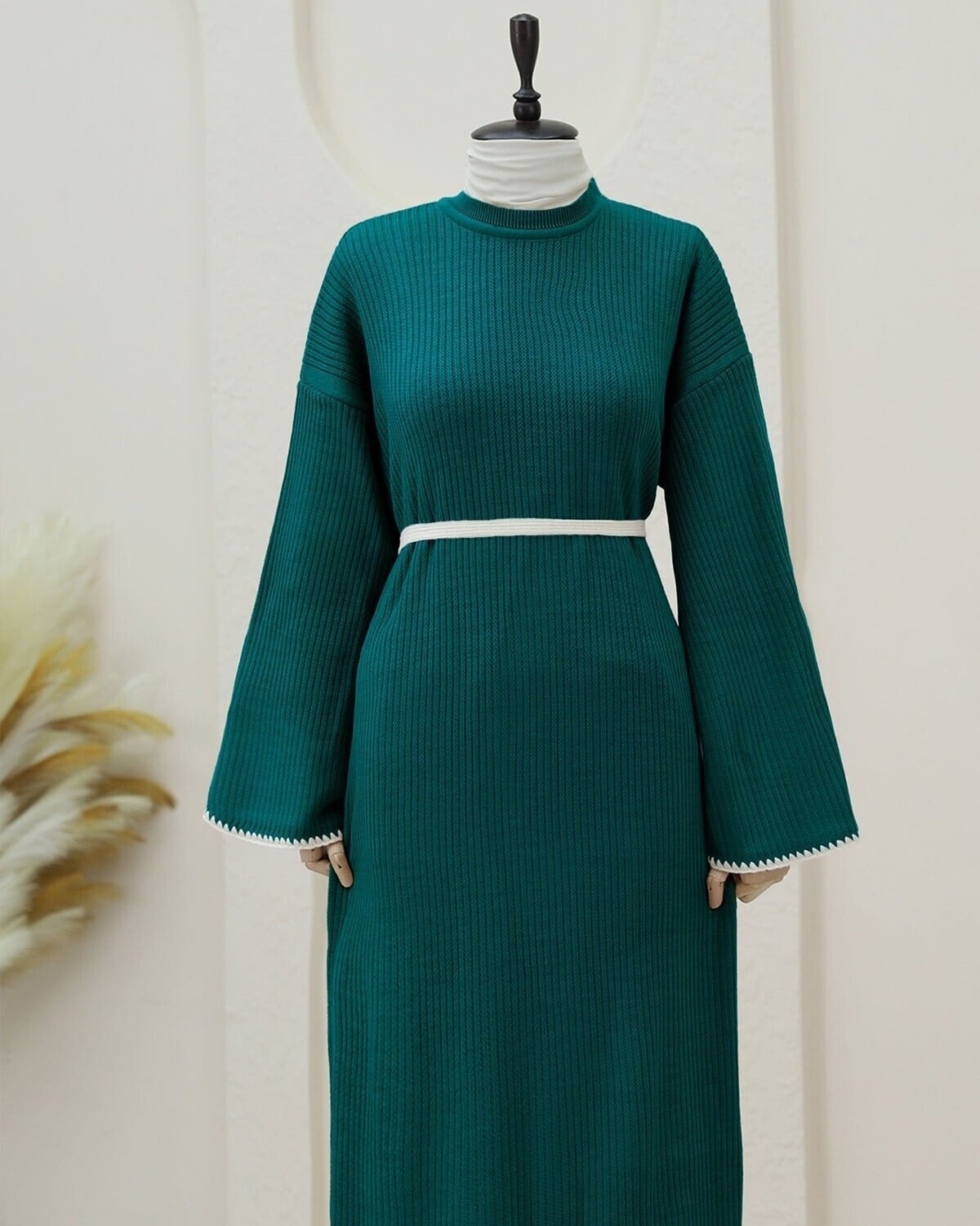 Embroidered Ribbed Knit Dress with Lace-Up Details - Emerald - Podyumplus - by Peralane - photo 4