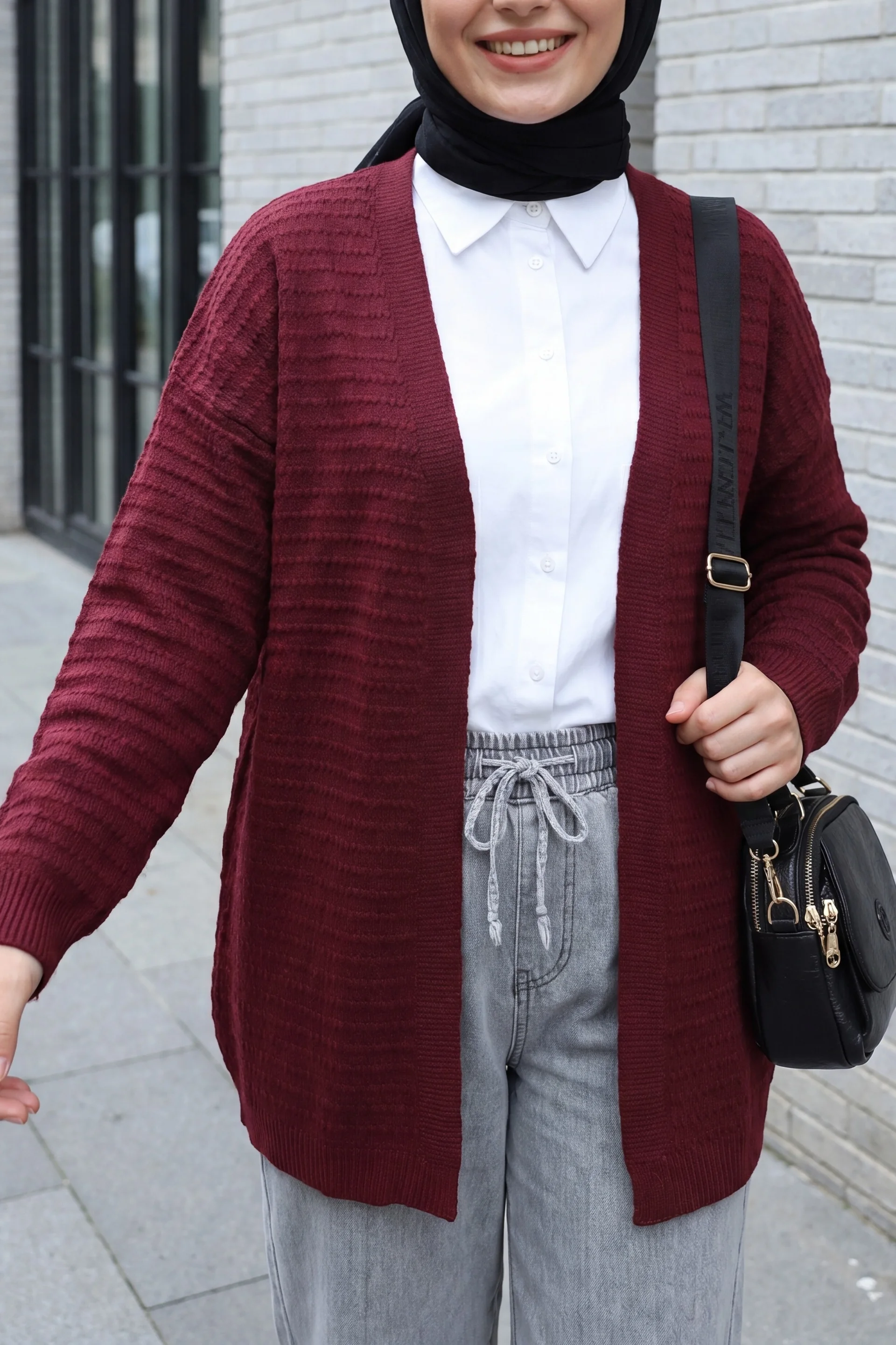 Pom Pom Trimmed Fine Knit Cardigan - Burgundy - Podyumplus - by Peralane - photo 3