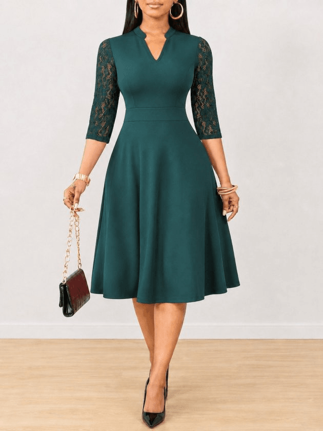 Women's Short-Sleeve V-Neck Lace Crepe Dress in Green - Janes - by Peralane - photo 4