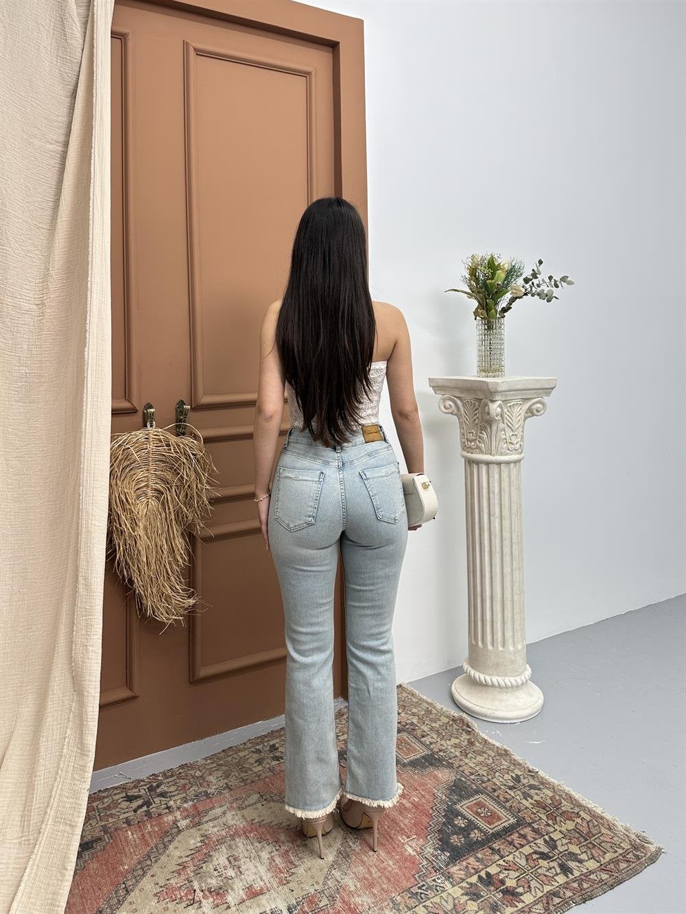 Light Blue Flared Frayed Hem Jeans for Women - Lacarino Jeans - by Peralane - photo 8