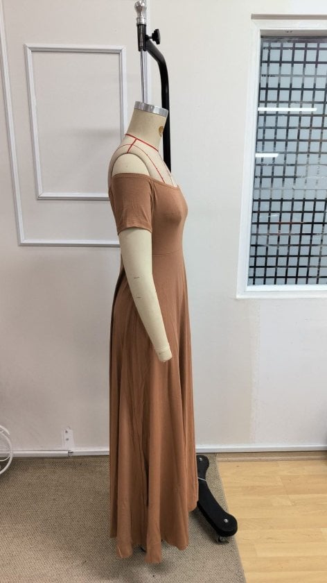 Women's Off-Shoulder Elasticated Long Viscose Dress - Janes - by Peralane - photo 5
