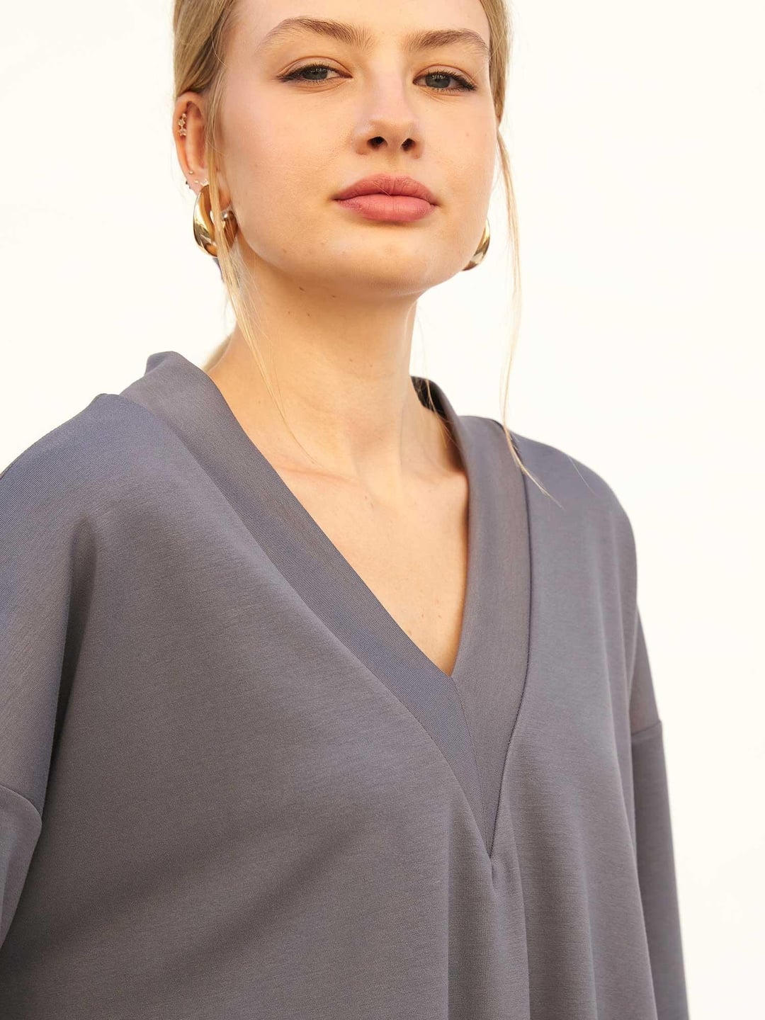 Women's Anthracite V-Neck Knit Blouse with Matching Trousers Set - Lefon - by Peralane - photo 9