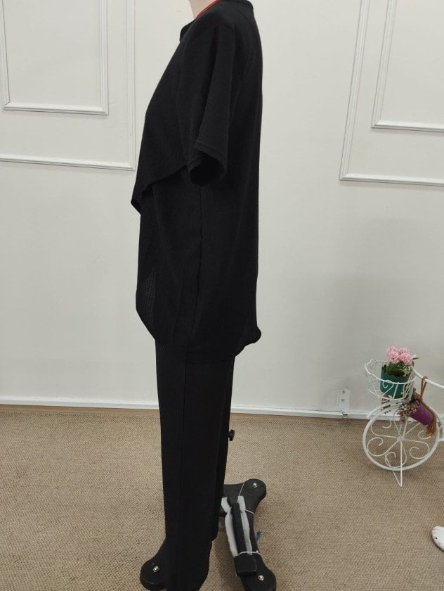 Women's Black Ribbed Two-Piece Set with Short-Sleeve Top and Wide-Leg Pants - Janes - by Peralane - photo 7