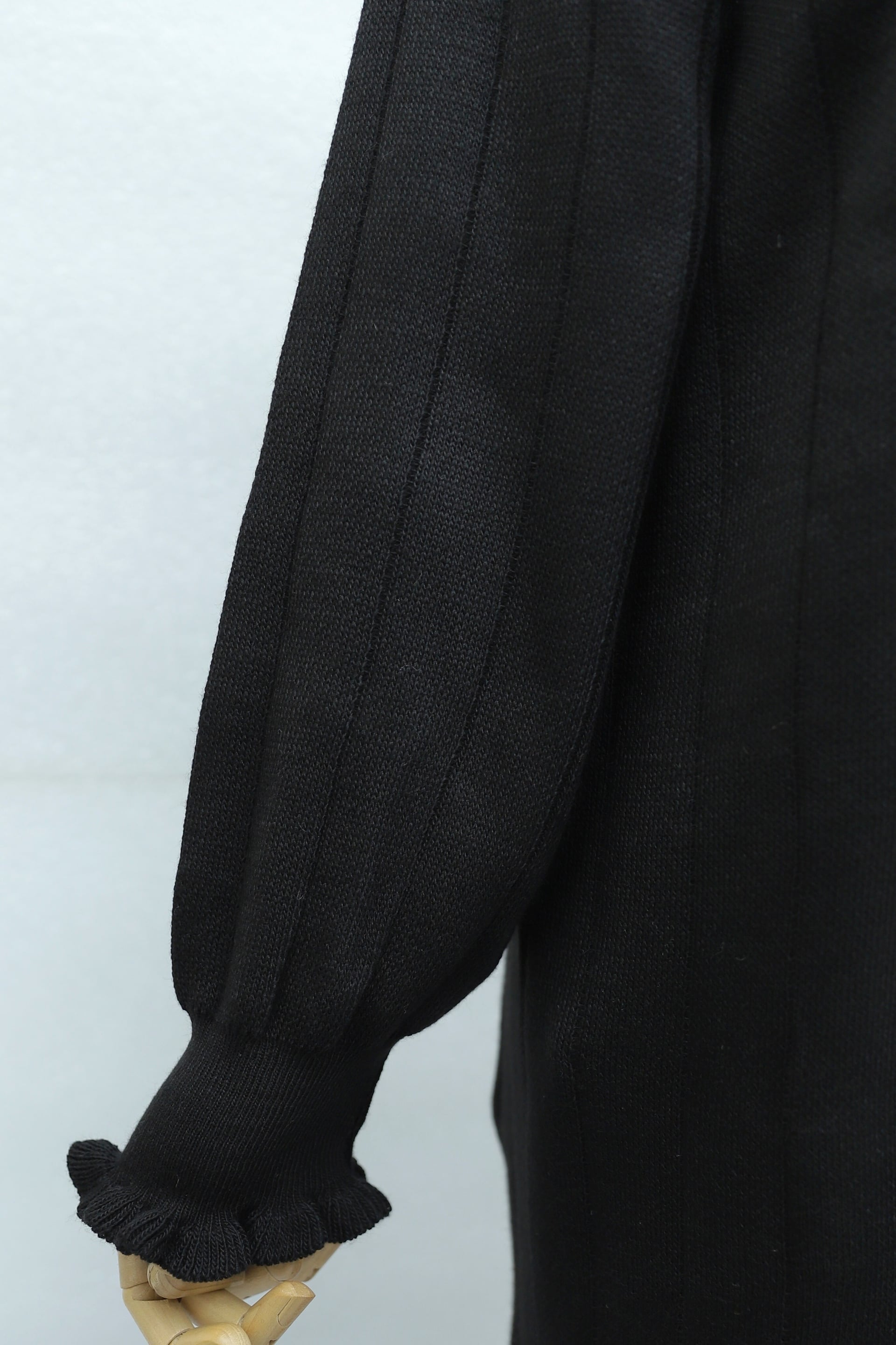 Ruffled Collar and Hem Button Detail Knit Dress - Black - Podyumplus - by Peralane - photo 5