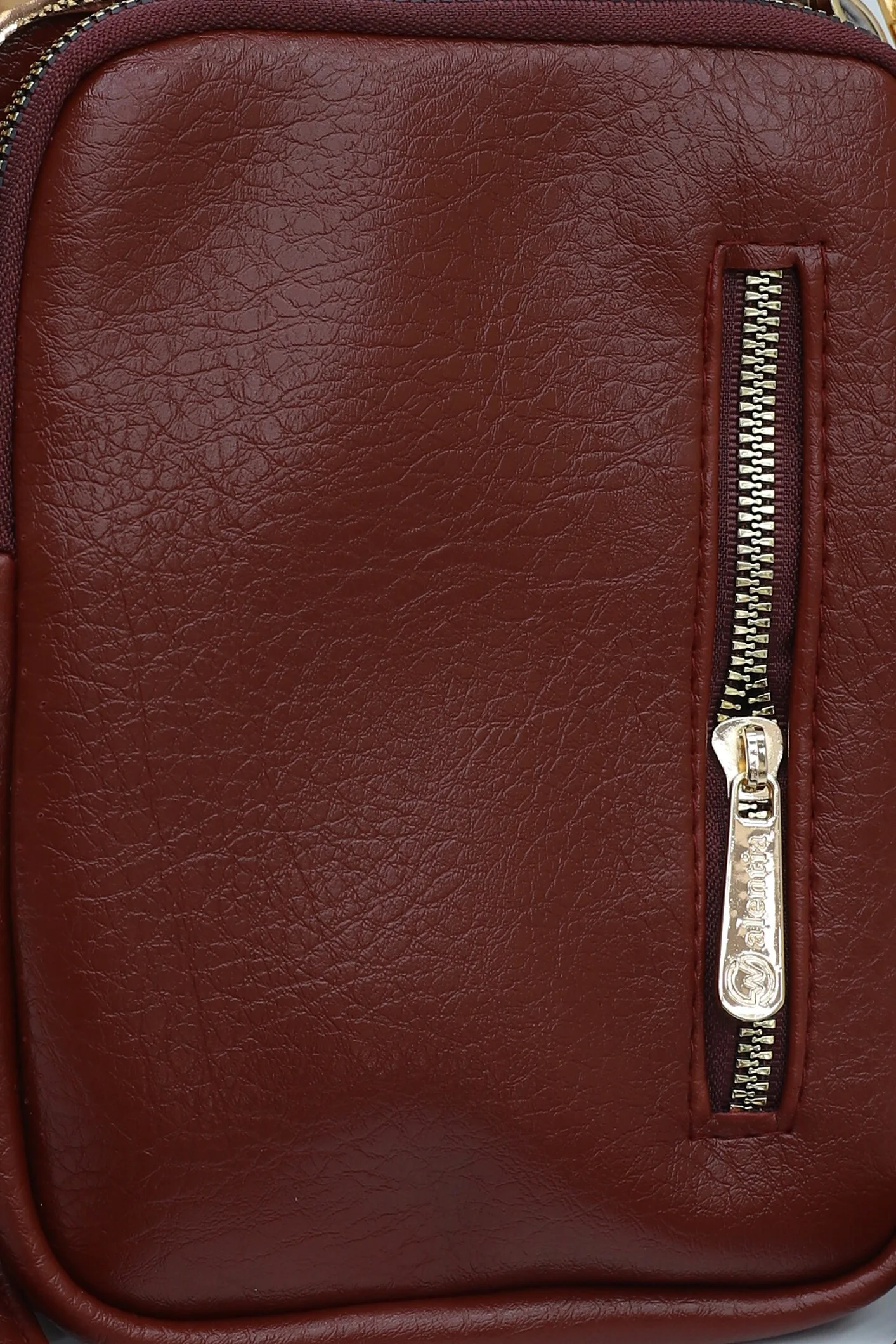 Burgundy Crossbody Bag with Kiss-Lock Clasp and Adjustable Strap - Podyumplus - by Peralane - photo 4