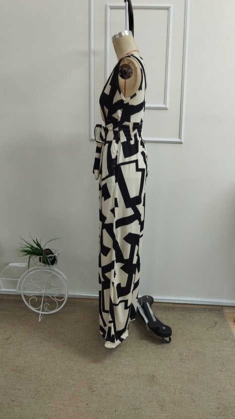 Women's Sleeveless V-Neck Wide-Leg Jumpsuit with Self-Tie Belt, Abstract Geometric Print, Beige and Black, Sold as a Pack of 6 - Janes - by Peralane - photo 5