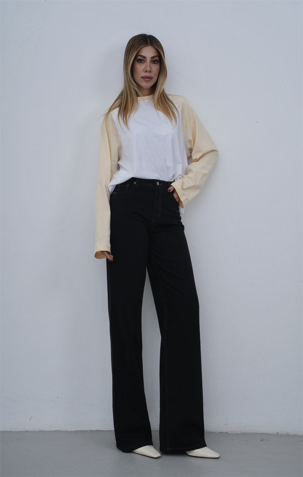 High Waist Loose Fit Cigarette Detail Black Black Jeans - Lacarino Jeans - by Peralane - photo 3
