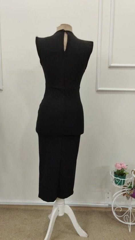 Women's Sleeveless Midi Dress with Gold Floral Detail - Janes - by Peralane - photo 3
