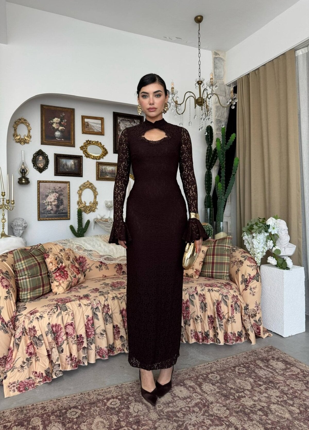 Dark Brown Lace Dress with Keyhole Neckline and Bell Cuffs - Etika - by Peralane - photo 8