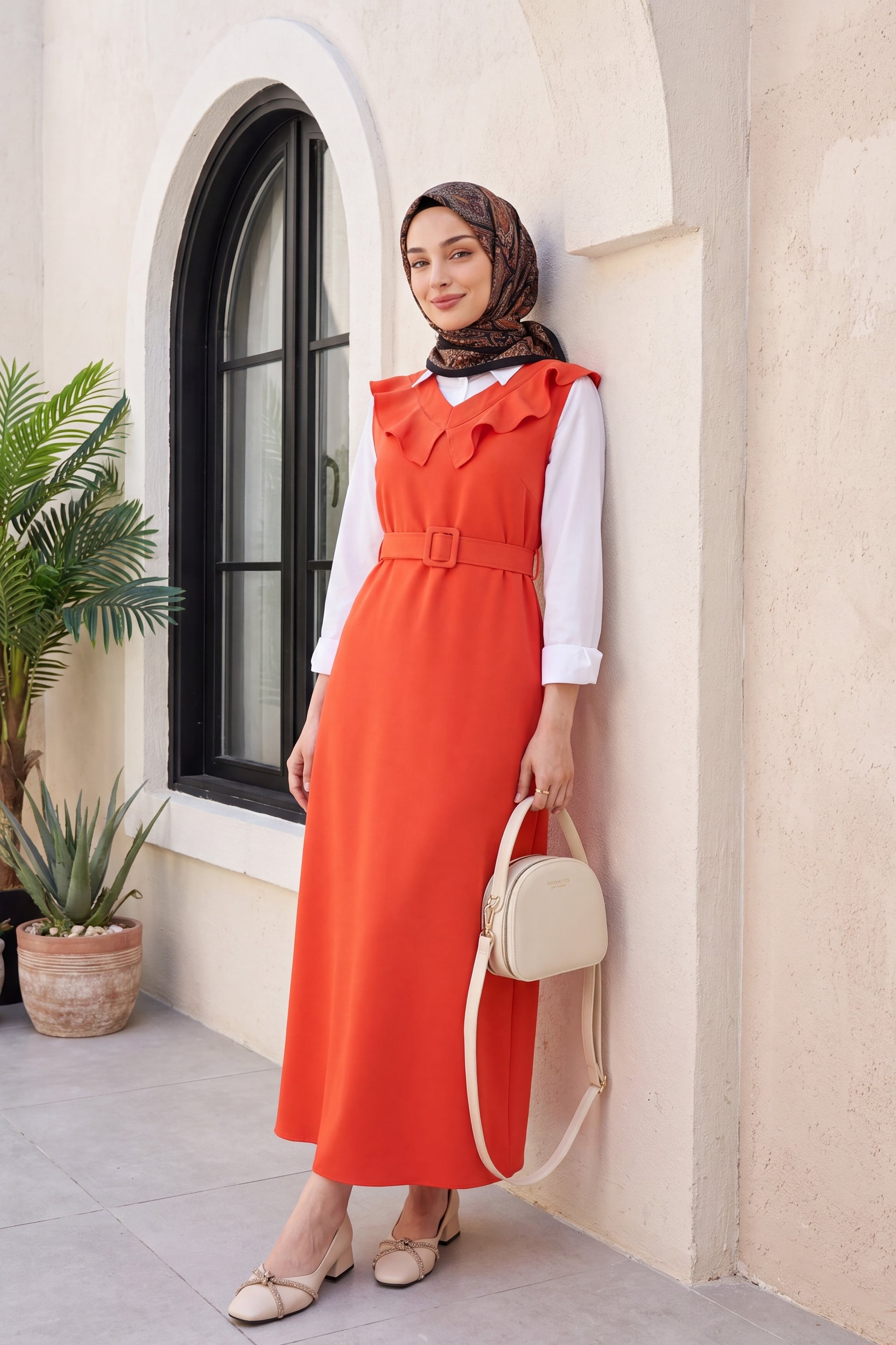 V-Neck Ruffled Belted Maxi Jile Dress with Blouse - Pomegranate - Podyumplus - by Peralane - photo 3