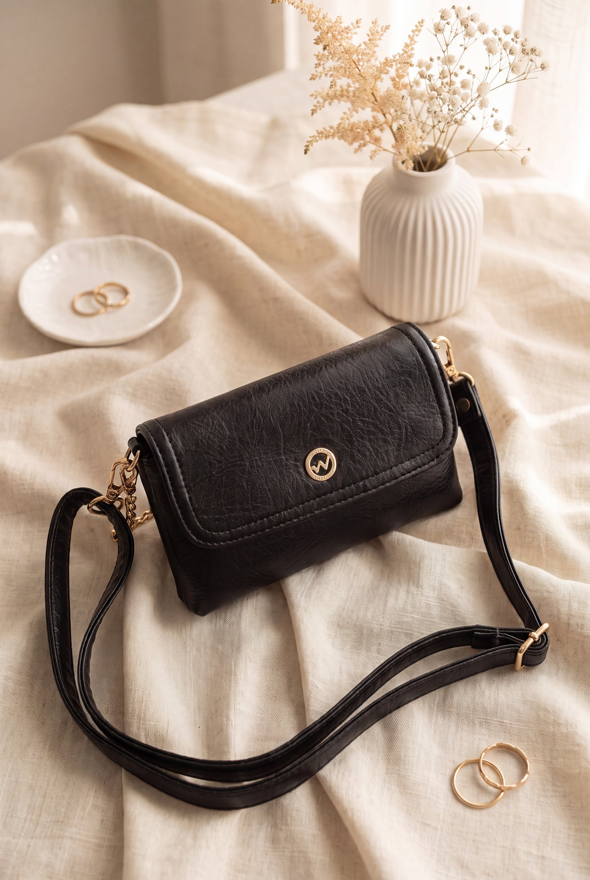 Women's Double-Compartment Crossbody Bag with Shoulder Strap - Black - Podyumplus - by Peralane