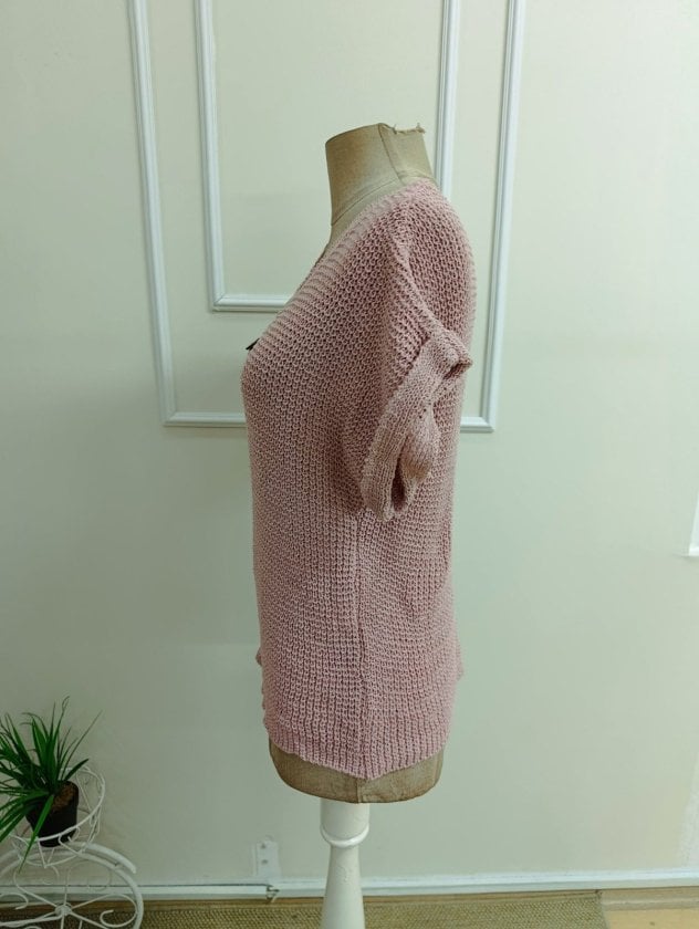 Women's Short-Sleeved V-Neck Buttoned Knit Blouse - Janes - by Peralane - photo 6