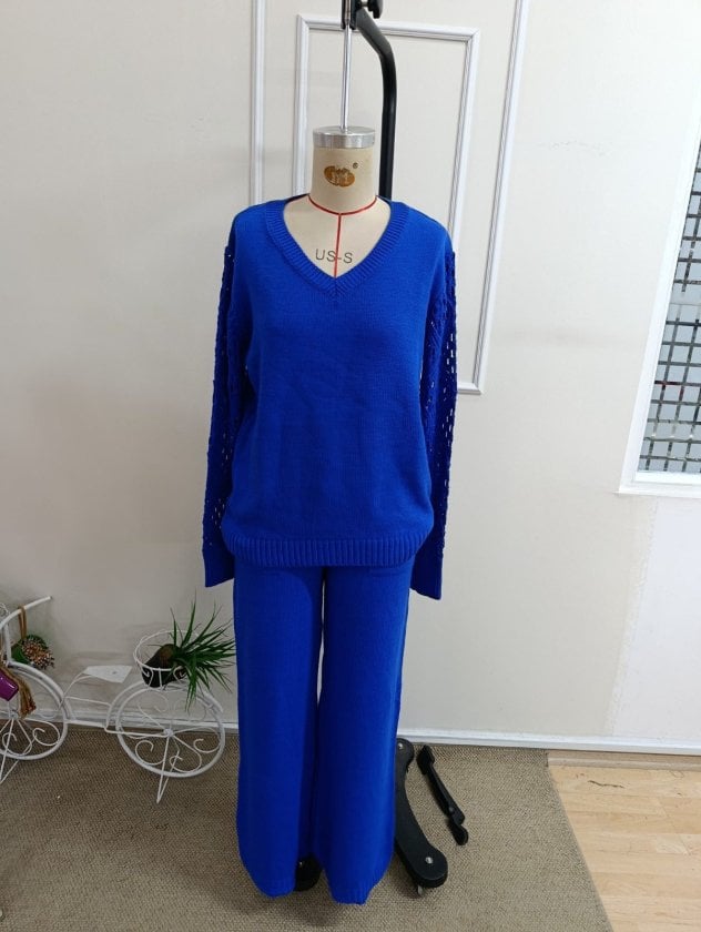 Women's Long Sleeve V-Neck Knit Sweater and Wide-Leg Trousers Two-Piece Set - Janes - by Peralane - photo 4