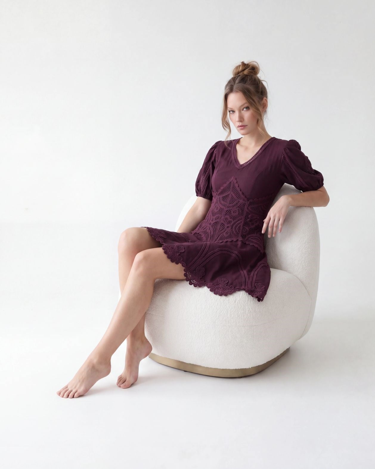 Women's V-Neck Lace Dress in Deep Plum - Fame - by Peralane - photo 5