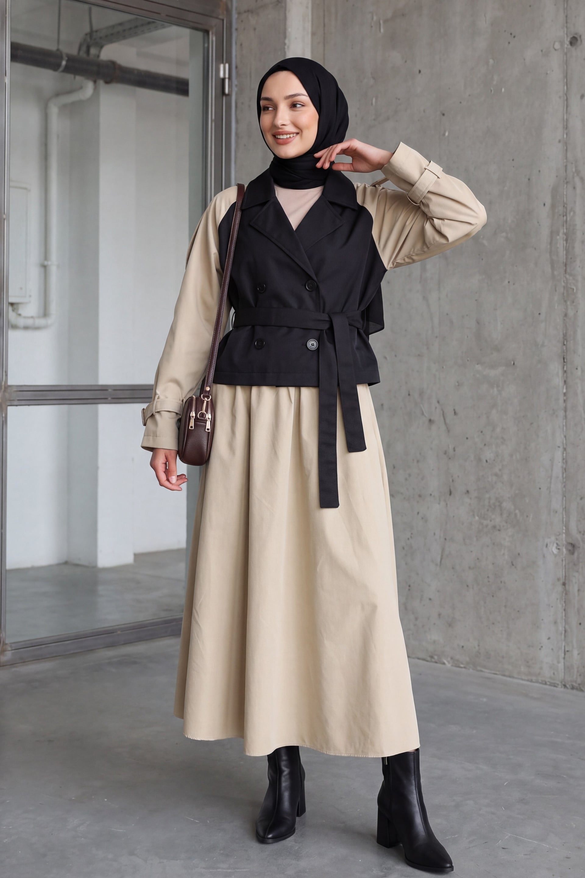 Women's Belted Short Trench Coat 5970 - Black - Beige - Wholeskop - by Peralane - photo 7