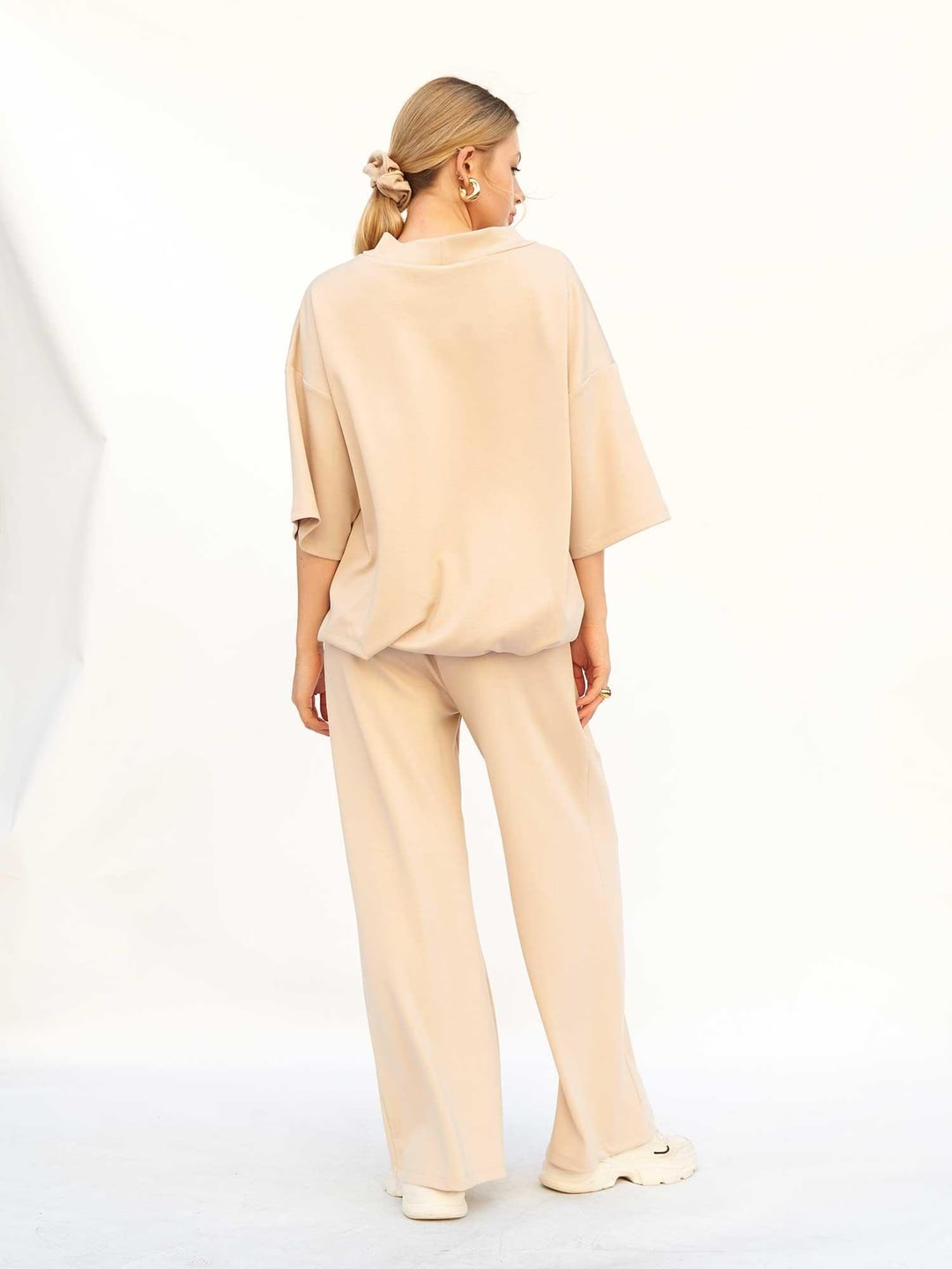 Women's Relaxed Fit Loungewear Set with Wide-Leg Trousers - Light Beige - Lefon - by Peralane - photo 3
