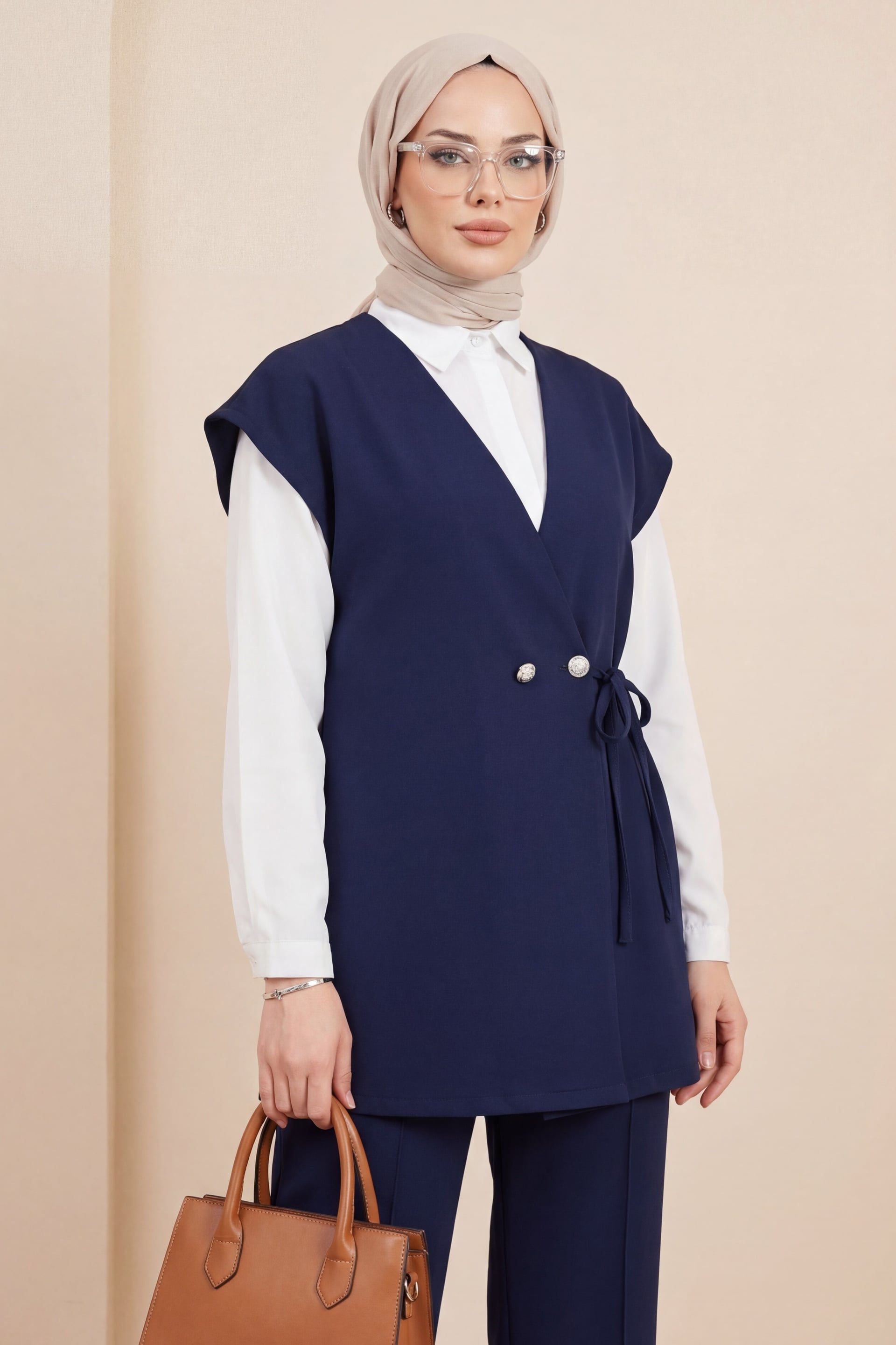 Button Detail Double-Tie Vest and Wide-Leg Trousers Double Crepe Set - Navy - Podyumplus - by Peralane - photo 2