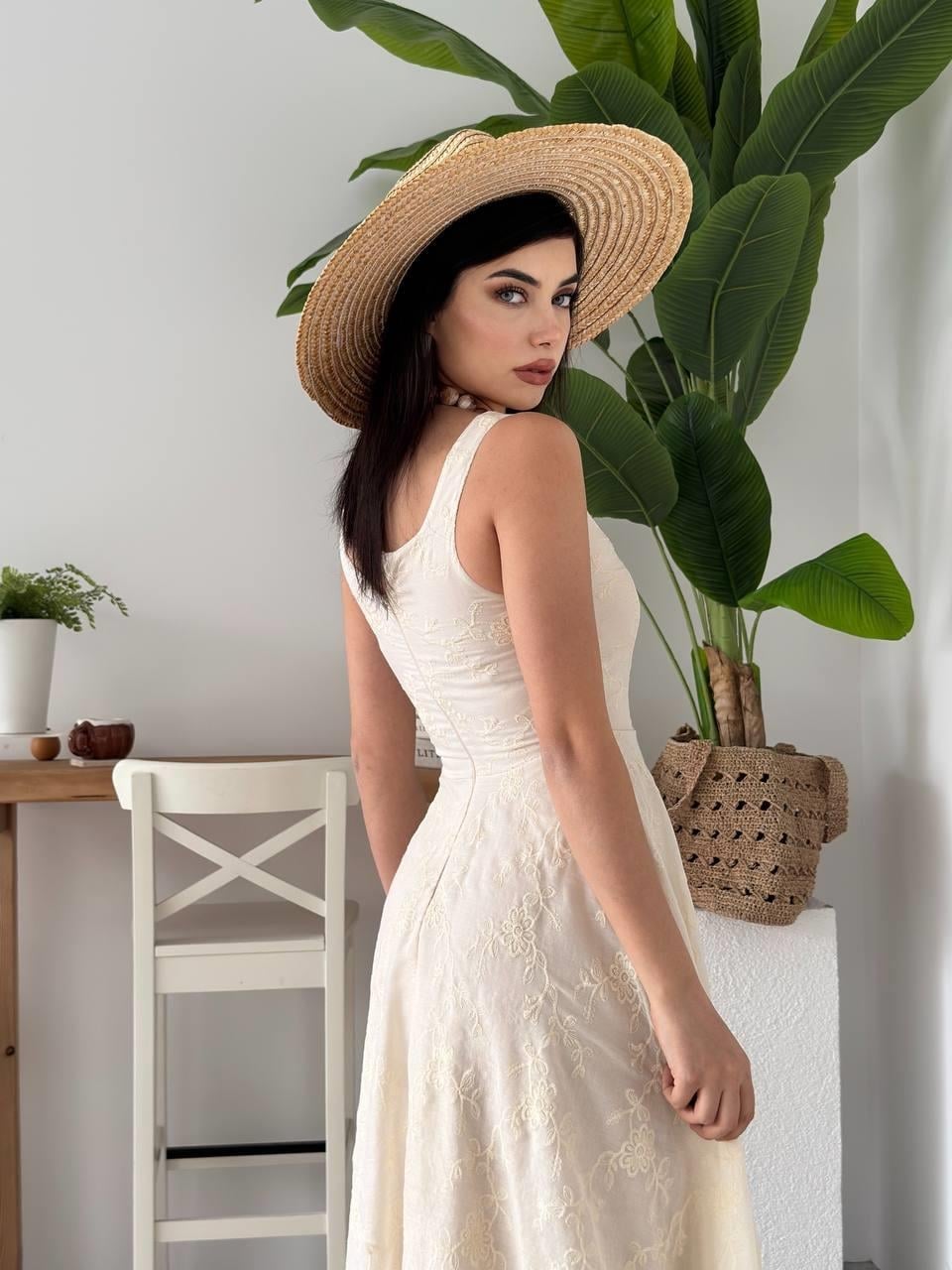 Cuper Floral Details Dress ETK-00603 beige - Etika - by Peralane - photo 5