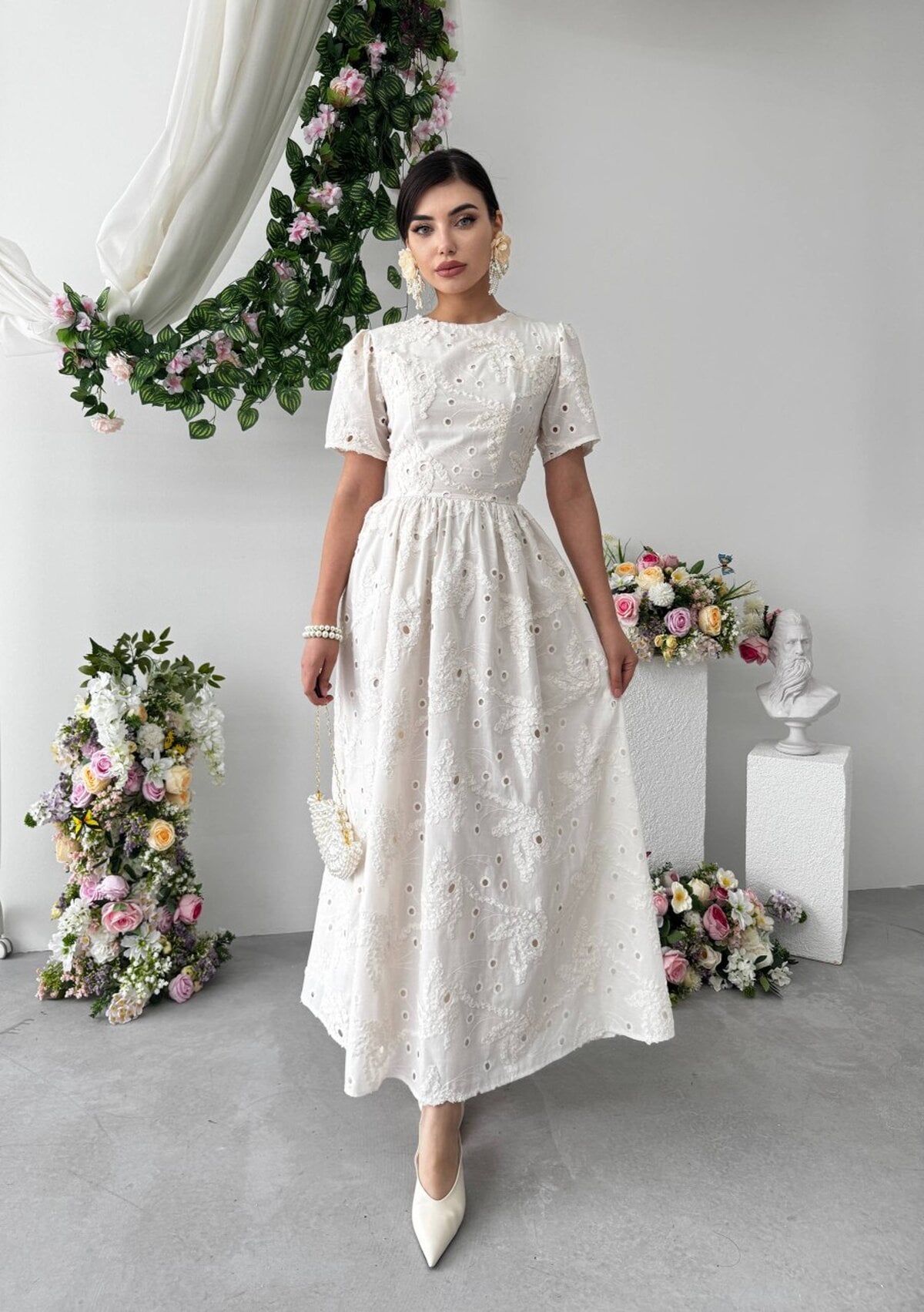 Hans Midi Dress in Ecru with Eyelet Embroidery - Etika - by Peralane - photo 4