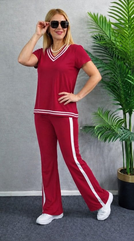 Women's Red Short Sleeve V-Neck Viscose Two-Piece Lounge Set with Trousers - Janes - by Peralane - photo 3