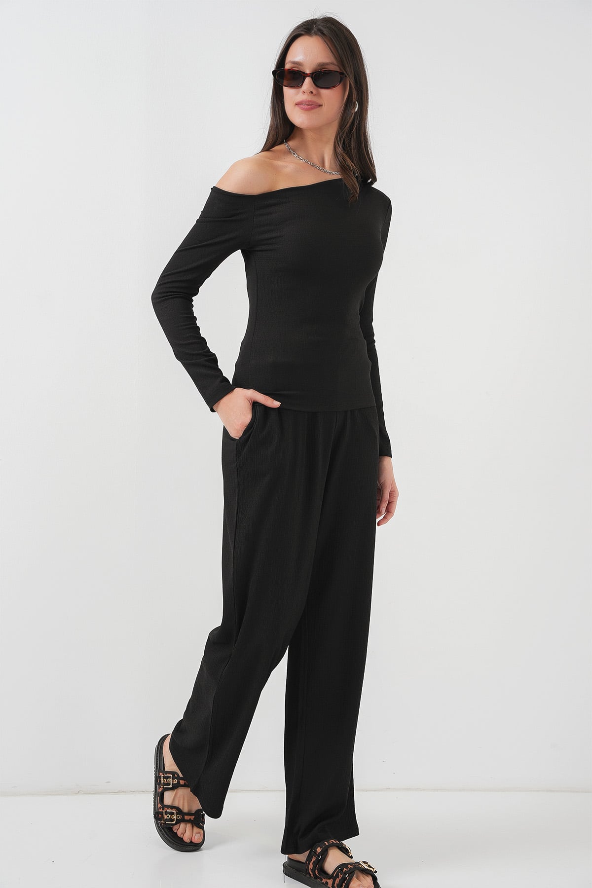 Black Off-Shoulder Fitted Top and Pants Set - Bigdart - by Peralane - photo 4