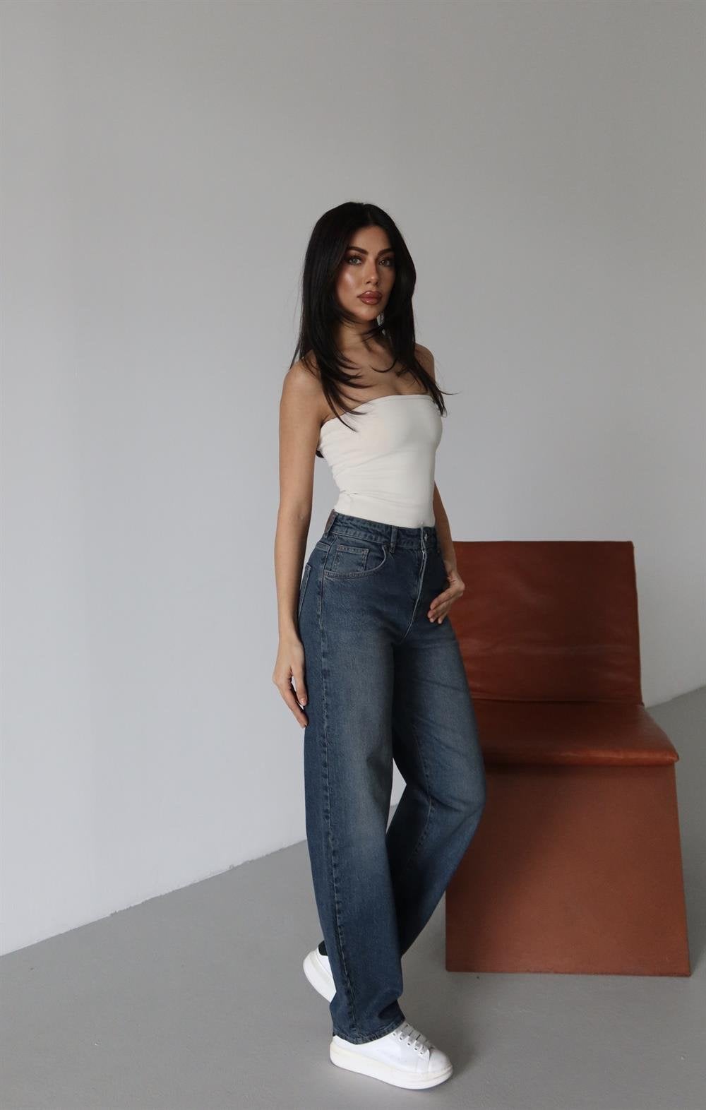 High Waist Half Balloon Fit Coffee Tint Jeans - Lacarino Jeans - by Peralane - photo 3