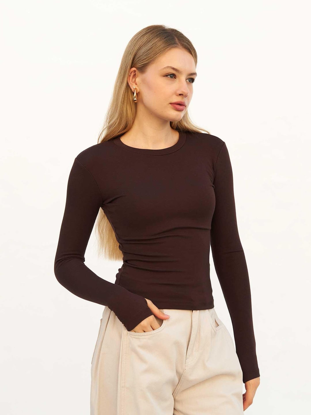 Women's Long-Sleeved Ribbed Knit T-Shirt with Thumbholes - Dark Brown - Lefon - by Peralane - photo 7