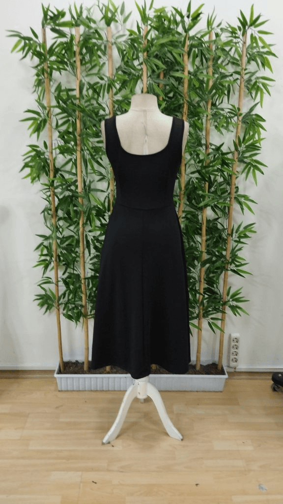 Women's Sleeveless Square Neck Slit Midi Crepe Dress - Janes - by Peralane - photo 8