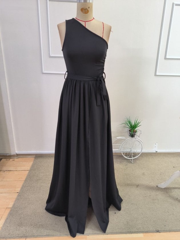 Women's One-Shoulder Long Crepe Dress with Belt, Slit, and Shimmer - Janes - by Peralane - photo 4