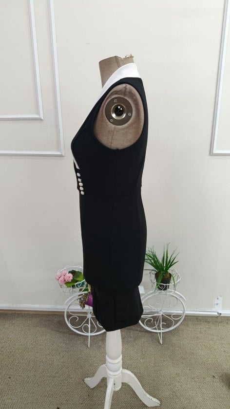 Women's Sleeveless Round Neck Button Viscose Blouse - Janes - by Peralane - photo 5