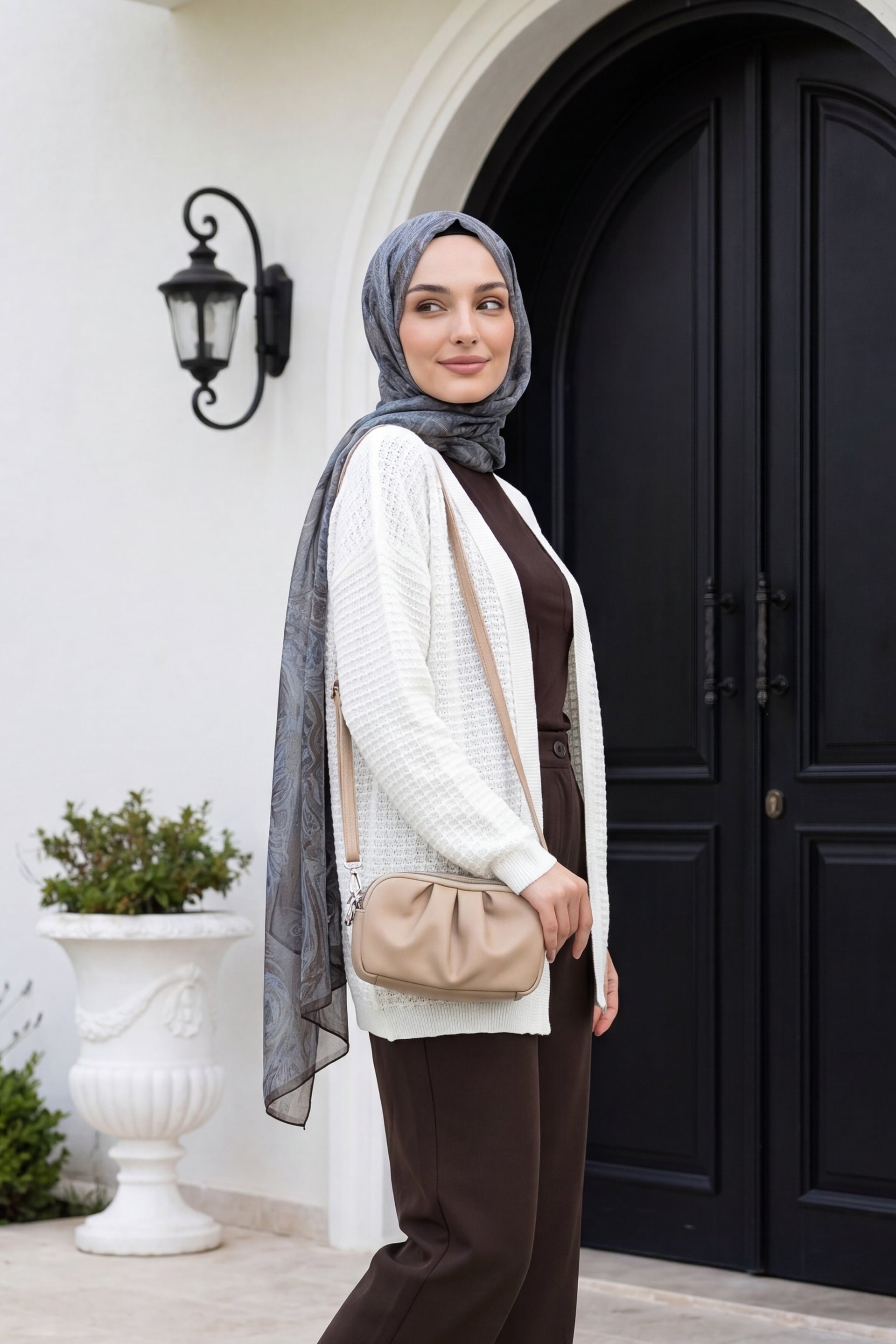 White Open-Front Knit Cardigan with Textured Stitch Pattern - Podyumplus - by Peralane