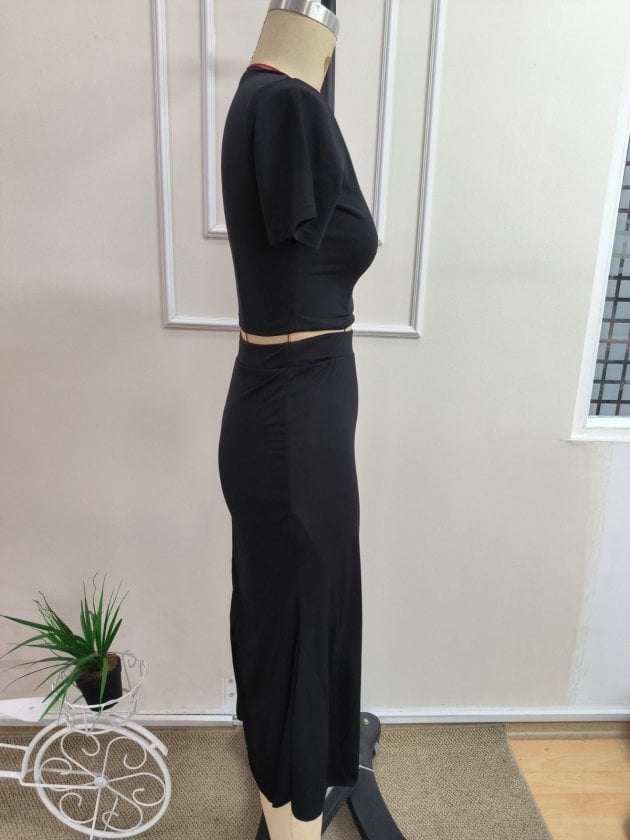 Women's Short Sleeve Round Neck Sandy Crop Top and Slit Midi Skirt Two-Piece Set - Janes - by Peralane - photo 6