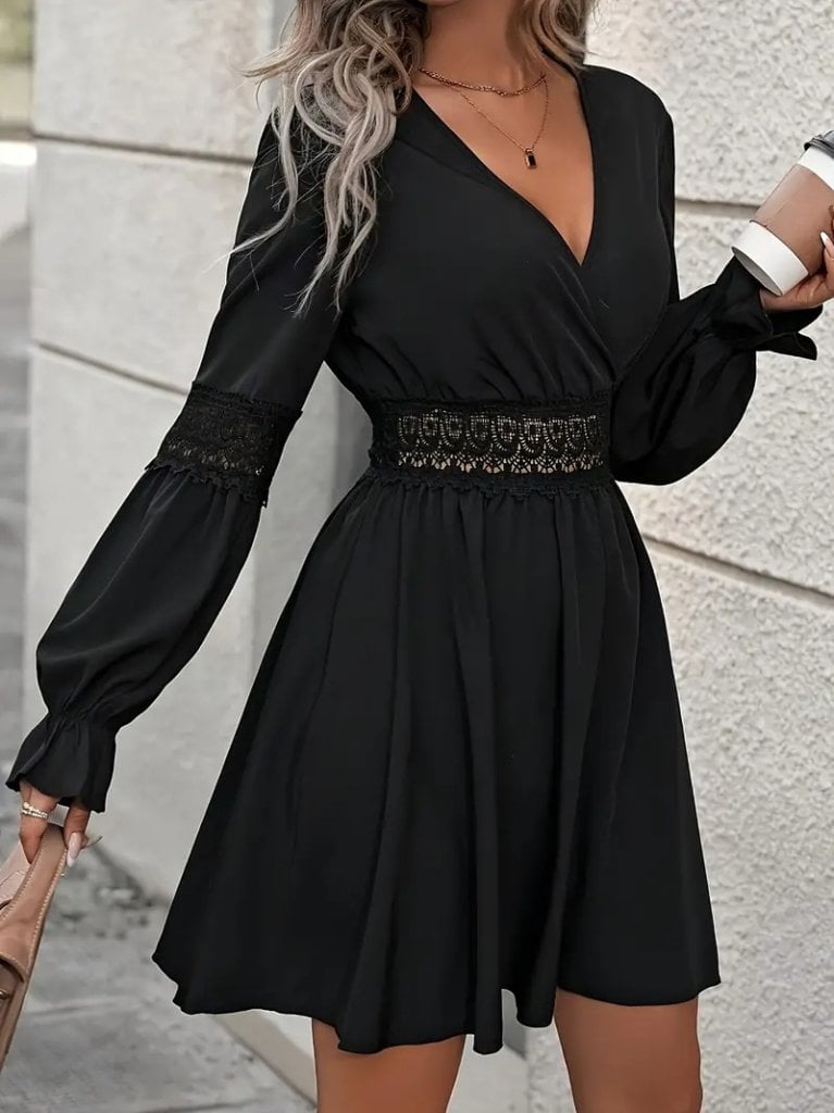 Women's Long Sleeve V-Neck Lace Detail Short Crepe Dress - Janes - by Peralane - photo 3