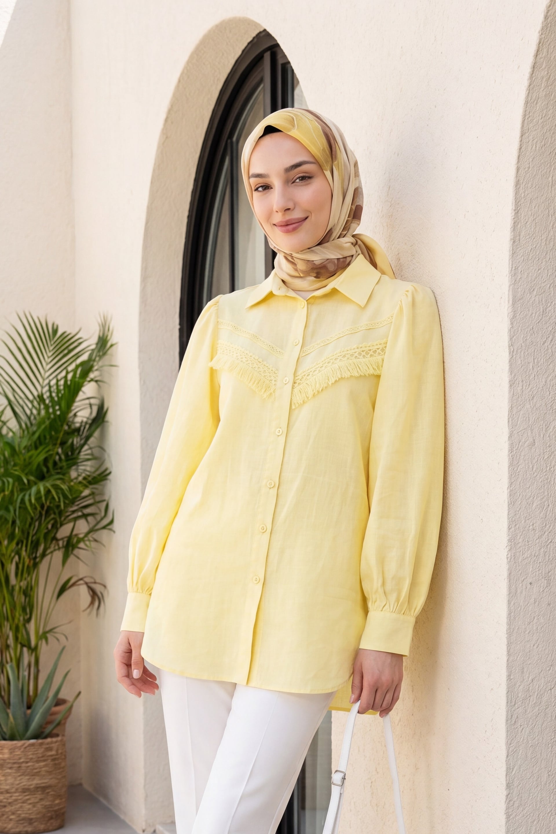 Pale Yellow Guipure Fringe Blouse with Raw Linen Look and Balloon Sleeves - Podyumplus - by Peralane