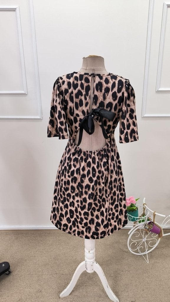 Women's Short-Sleeved V-Neck Leopard Print Mini Dress - Janes - by Peralane - photo 8