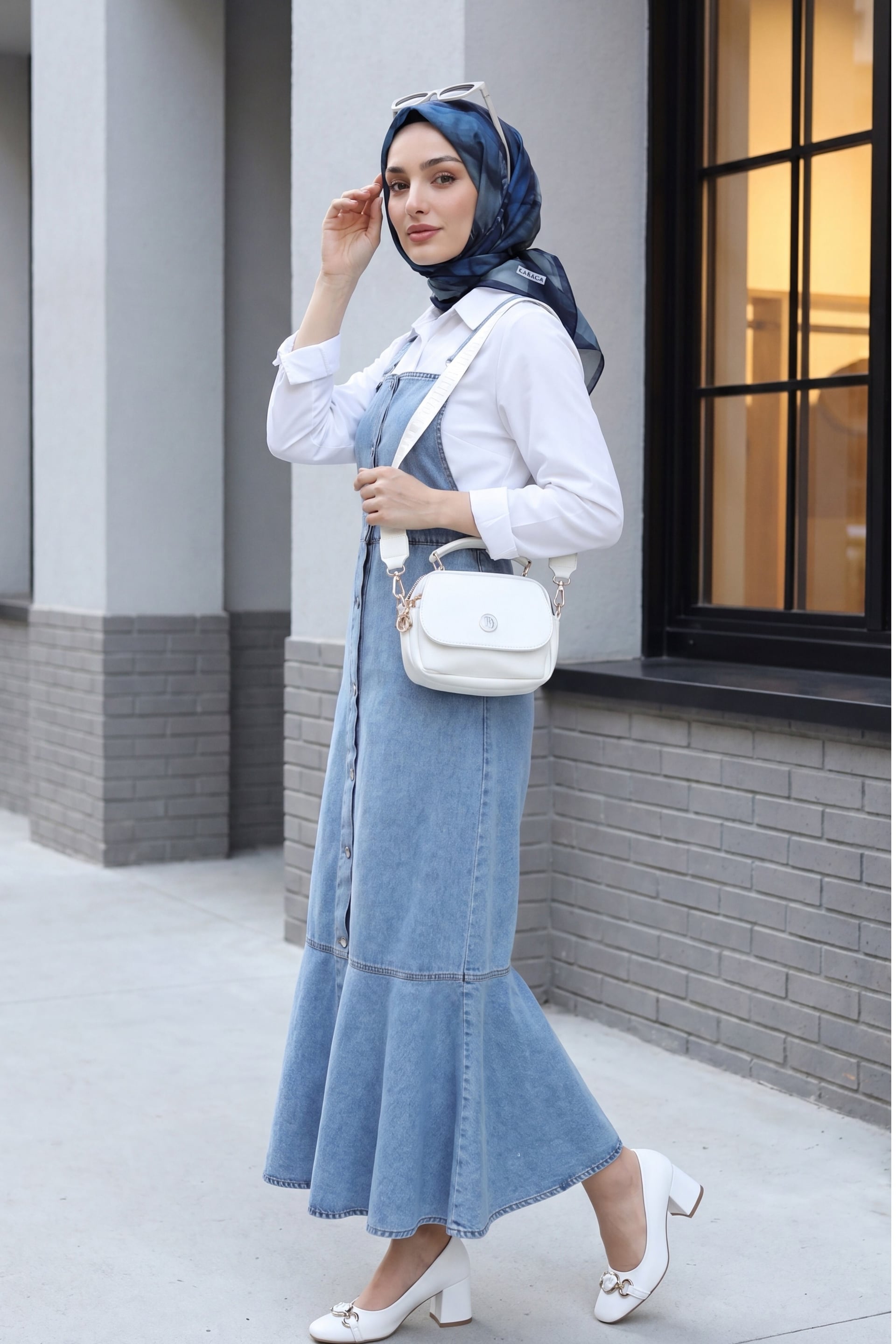 Button-Front Denim Jile Dress with Ruffled Hem - Ice Blue - Podyumplus - by Peralane - photo 3