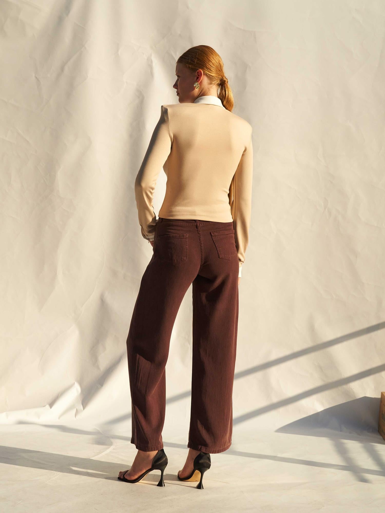 Beige Knitted Long-Sleeve Polo Shirt with White Collar and Cuffs - Lefon - by Peralane - photo 3