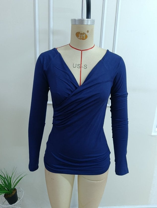 Women's Long-Sleeved Wrap V-Neck Viscose Blouse in Royal Blue - Janes - by Peralane - photo 6