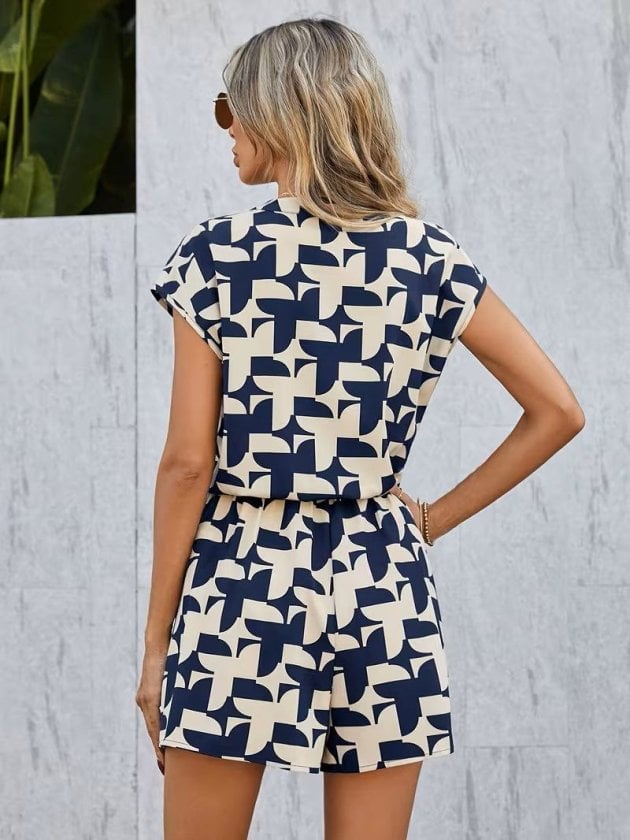 Women's Short-Sleeve V-Neck Collared Button Romper with Geometric Print - Janes - by Peralane - photo 4