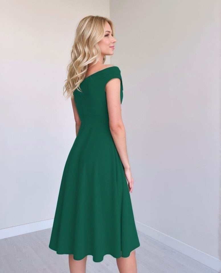 Women's Short Sleeve Wrap V-Neck Flared Crepe Dress in Emerald Green - Janes - by Peralane - photo 9
