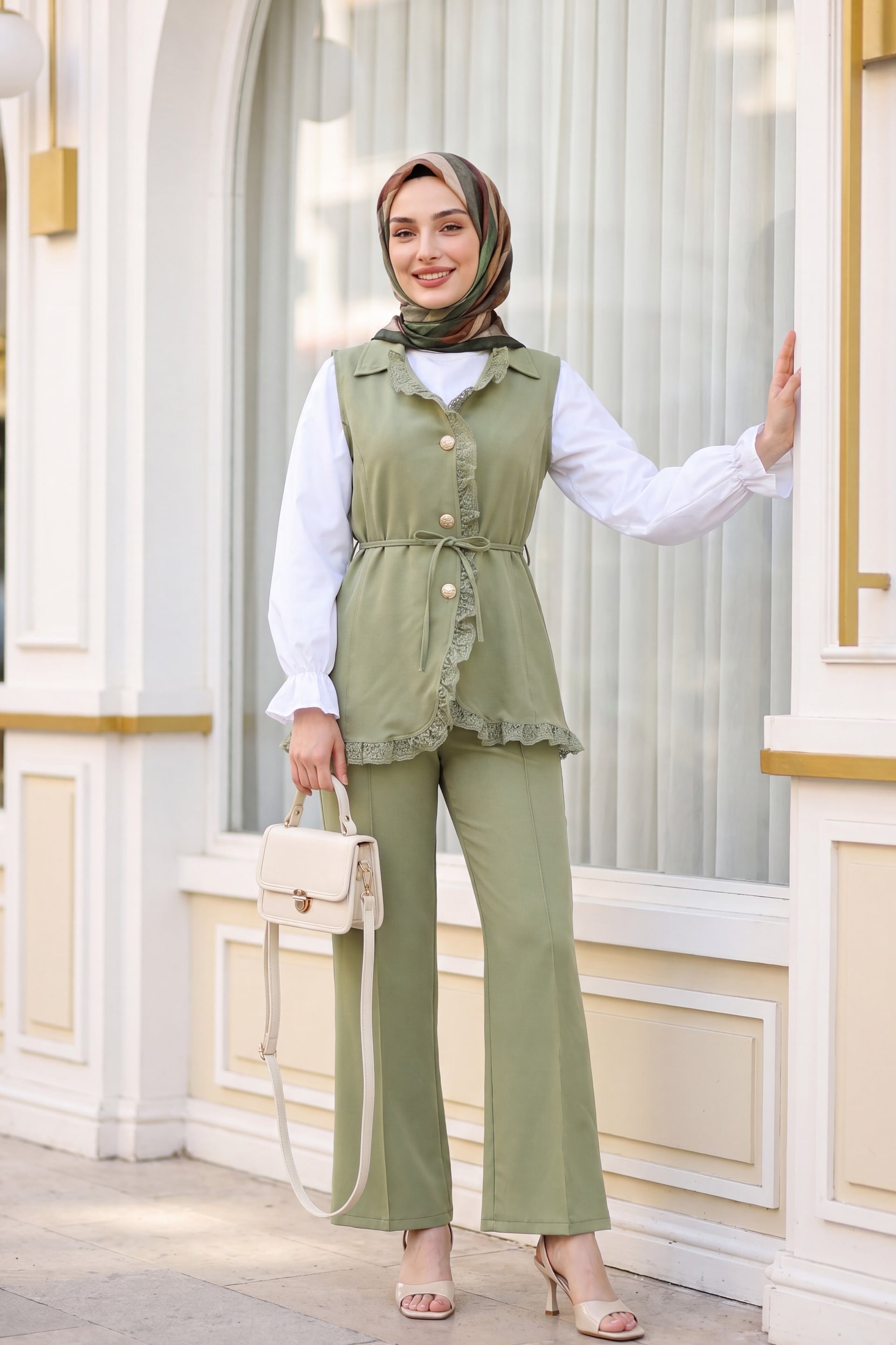 Lace Detail Belted Vest and Wide-Leg Trouser Two-Piece Crepe Set in Green - Podyumplus - by Peralane - photo 3