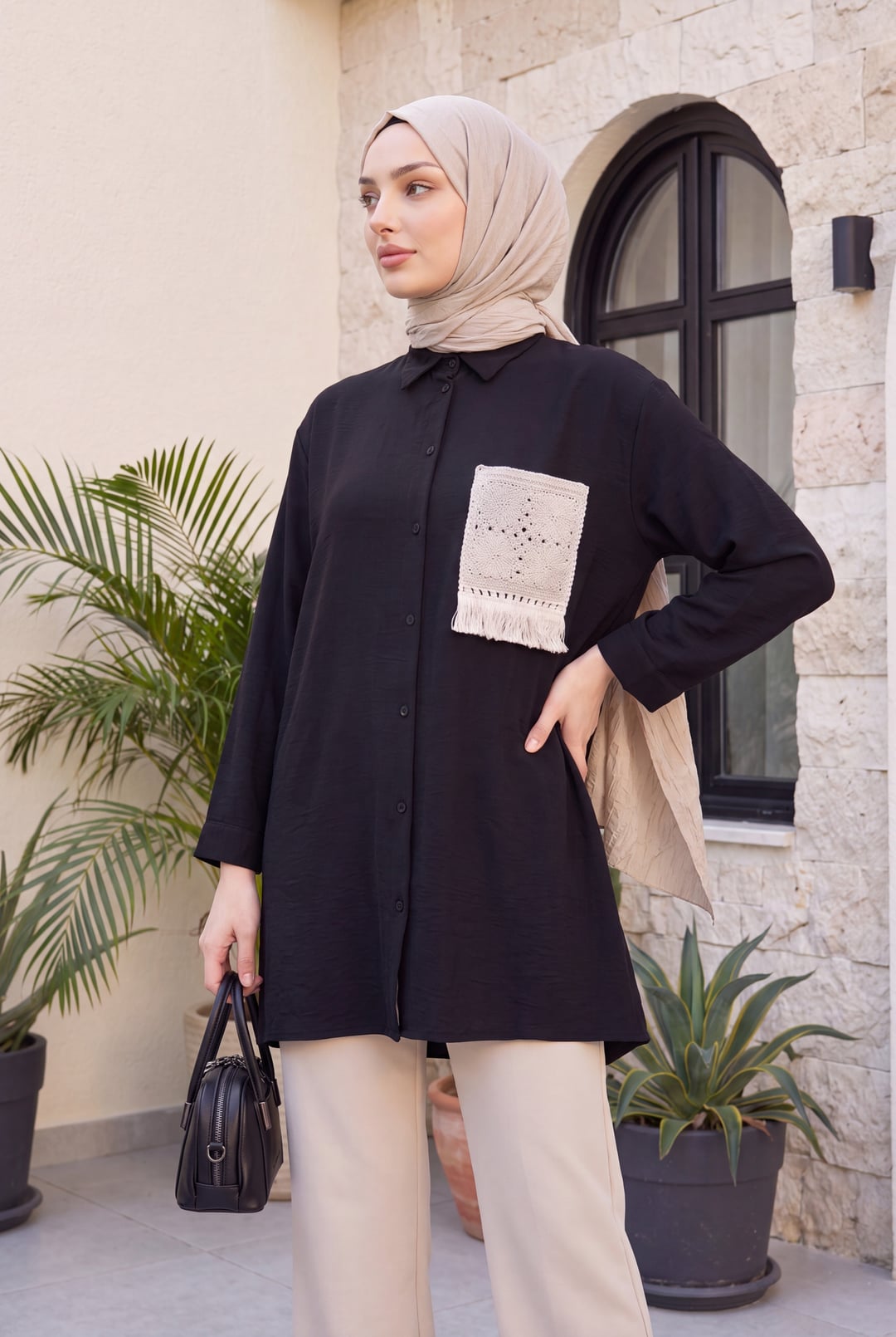 Black Button-Down Ayrobin Shirt with Knitted Pocket - Podyumplus - by Peralane