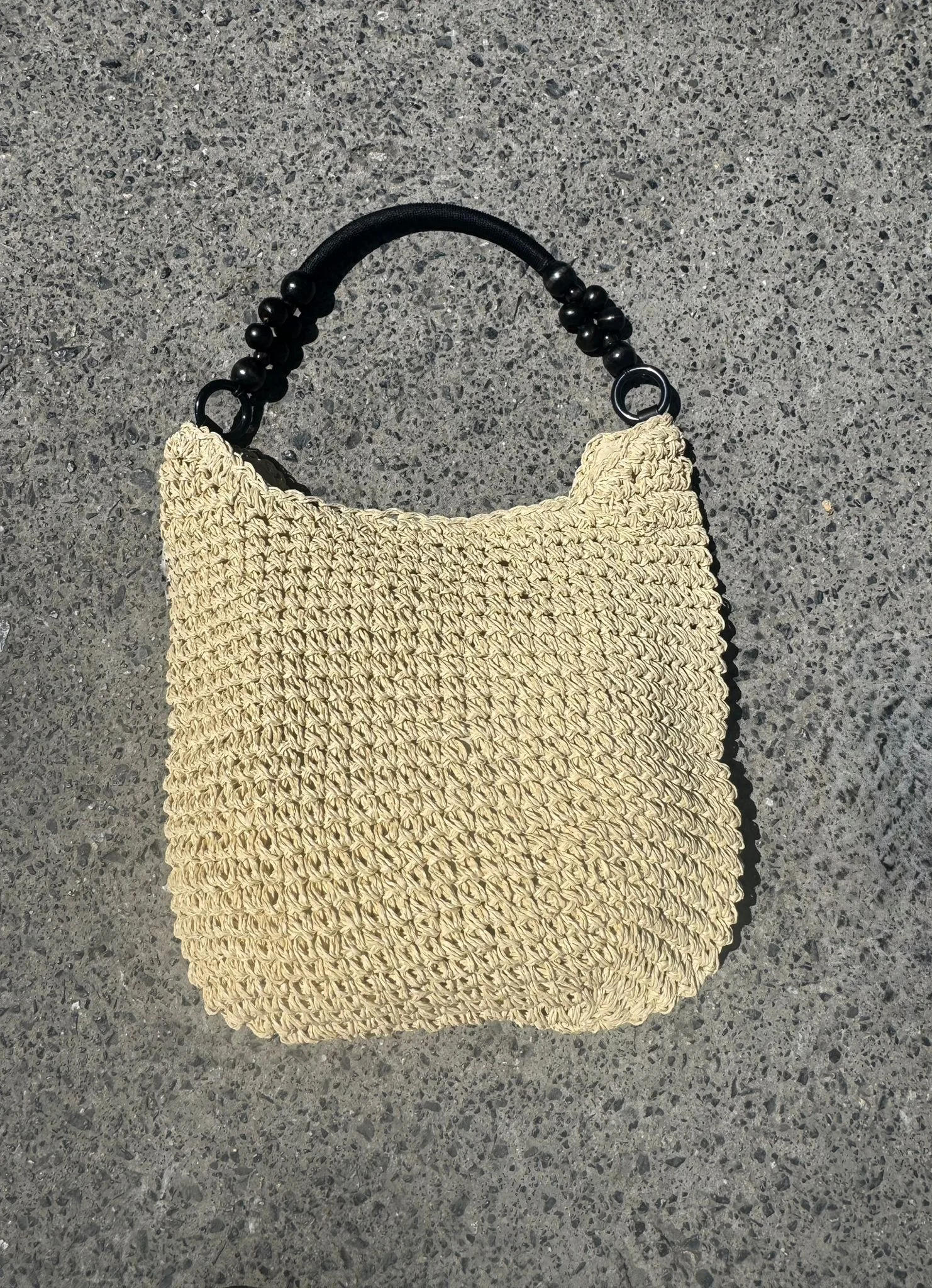 Natural Straw Handwoven Tote Bag with Black Beaded Handles - Nesvay - by Peralane - photo 2