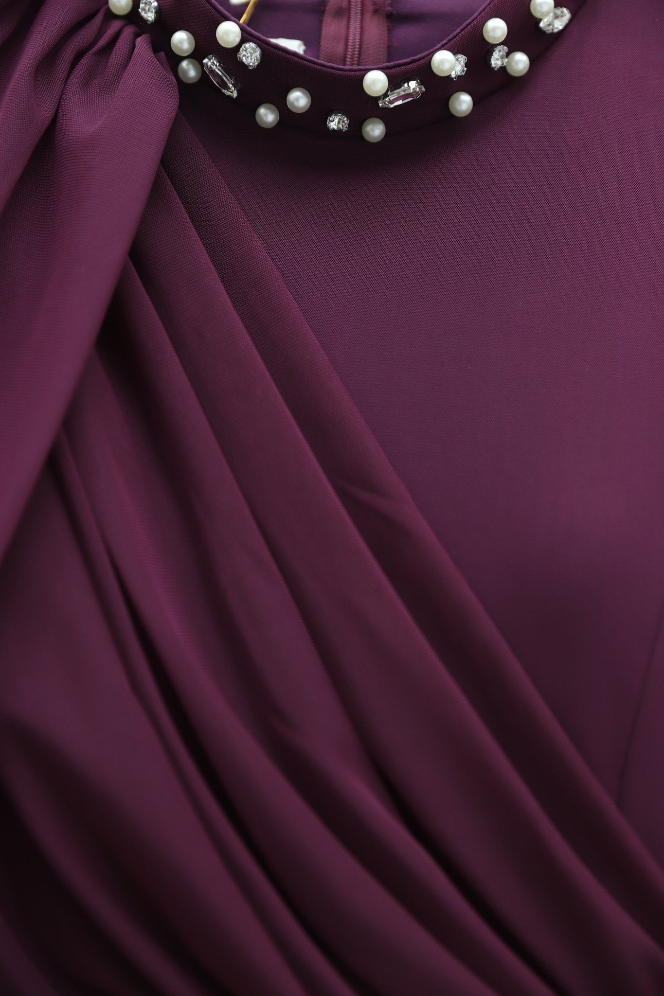 Pearl Detail Tulle Capelet High Collar Evening Dress in Plum - Podyumplus - by Peralane - photo 5