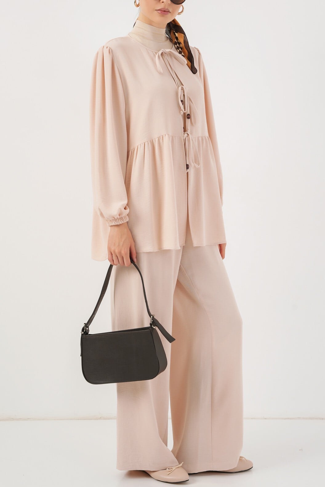 Women's Tie-Front Tunic and Wide-Leg Trousers Co-ord Set in Cream - Bigdart - by Peralane - photo 5