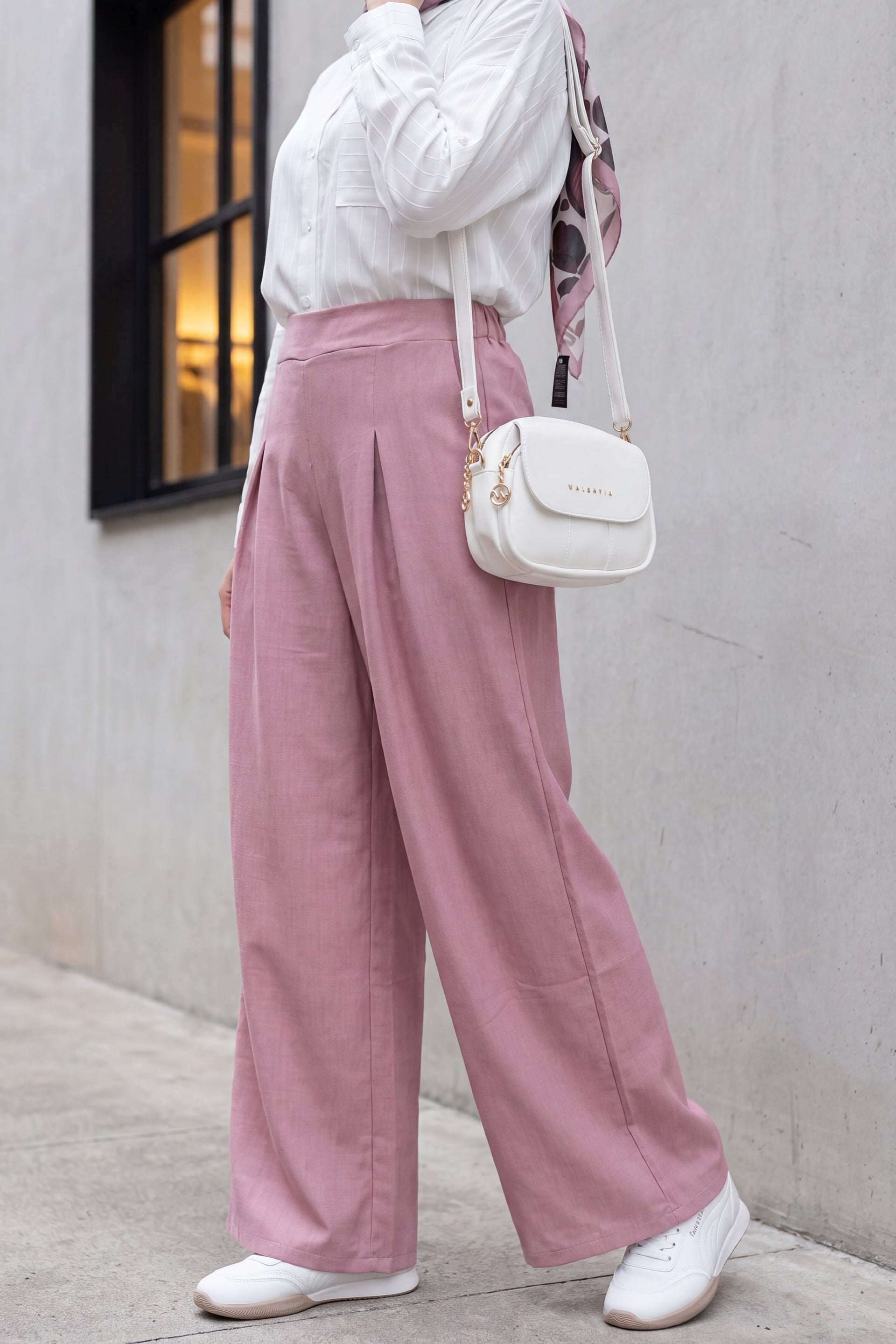 Elasticated Waist Wide-Leg Pleated Linen-Look Trousers - Powder Pink - Podyumplus - by Peralane - photo 3